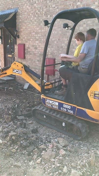 hire a mini digger malvern|mini digger hire jewsons.